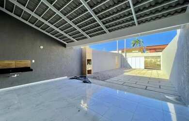 Imagem: A casa possui 3 Dormitórios, 3 Banheiros, 3 Vagas na garagem