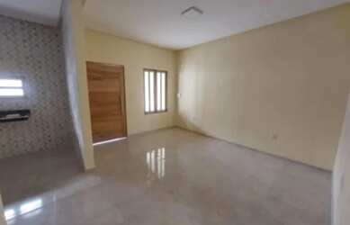 Imagem: A casa possui 2 Dormitórios, 1 Banheiro, 80m² de Área e