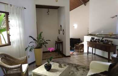 Imagem 5: Casa térrea. Piscina, Guarda roupa, Lareirae2 Vagas na garagem