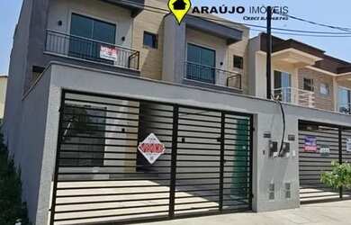 Imagem: A casa possui 3 Dormitórios, 3 Banheiros, 1 Vaga na garagem