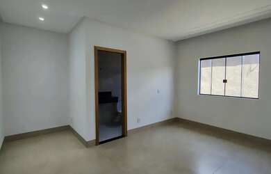 Imagem 13: Casa com piscina no Residencial Marilia em Senador Canedo