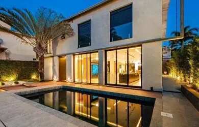 Imagem: A casa em condomínio possui 3 Dormitórios, 5 Banheiros, 5