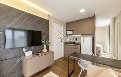 Imagem: O apartamento possui 1 Dormitório, 1 Banheiro, 1 Vaga na garagem