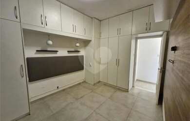 Imagem 15: Apartamento à venda com 3 quartos, sendo 1 suíte, no condomínio Do Edifício Maria Luiza, R