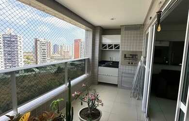 Imagem: O apartamento possui 4 Dormitórios, 3 Banheiros, 2 Vagas na