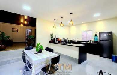 Imagem: A casa em condomínio possui 2 Dormitórios, 3 Banheiros, 2