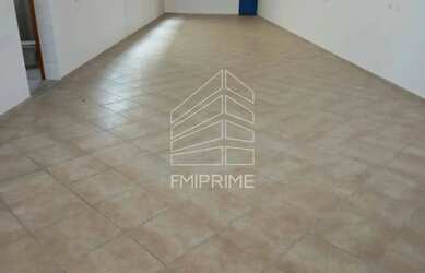 Imagem: O depósito possui 4 Vagas na garagem, 300m² de Área e está