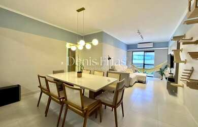 Imagem: O apartamento possui 3 Dormitórios, 3 Banheiros, 2 Vagas na