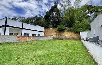 Imagem: O terreno possui 368m² de Área e está localizado em Várzea