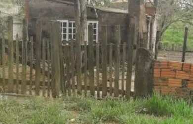 Imagem: O terreno possui 1000m² de Área e está localizado em Vila