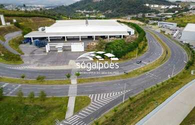 Imagem: O depósito possui 5 Vagas na garagem, 19.783m² de Área e