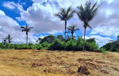 Imagem: O terreno possui 800m² de Área e está localizado em Centro