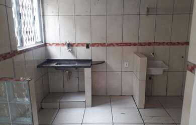 Imagem: A casa possui 1 Dormitório, 1 Banheiro e está localizado