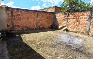 Imagem 5: Casa cristal 1etapa. Varanda, 1 Banheiroe2 Dormitórios