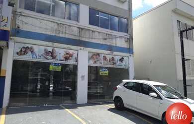 Imagem: O depósito possui 3 Vagas na garagem, 150m² de Área e está