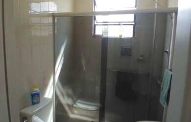 Imagem 7: Apartamento 1º andar, Sala, 2 dormitórios,1 wc Social, Coz. A. de Serv. uma Vaga de Garage