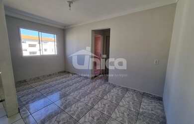 Imagem: O apartamento possui 2 Dormitórios, 1 Banheiro, 1 Vaga na garagem