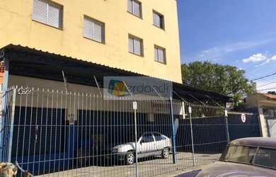 Imagem: O depósito possui 5 Vagas na garagem, 1.090m² de Área e