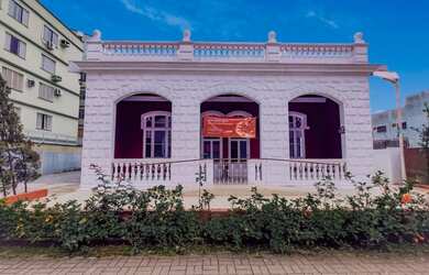 Imagem: O depósito possui 5 Vagas na garagem, 500m² de Área e está