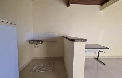 Imagem 12: Loja/escritorio em frente ao cartório em Manguinhos