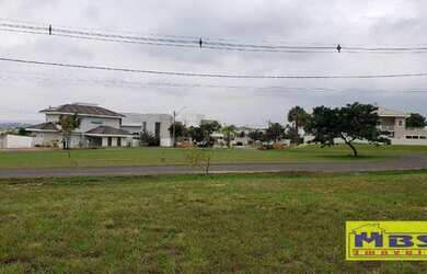 Imagem: O terreno possui 800m² de Área e está localizado em Loteamento