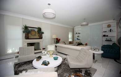 Imagem 7: Lindíssima casa no condomínio São Paulo II com 570 metros. Granja Viana