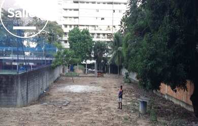 Imagem: O terreno possui 3000m² de Área e está localizado em Freguesia