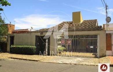 Imagem: O depósito possui 5 Vagas na garagem, 690m² de Área e está