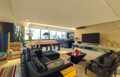 Imagem: O apartamento possui 2 Dormitórios, 4 Banheiros, 3 Vagas na