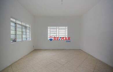 Imagem: O depósito possui 3 Vagas na garagem, 310m² de Área e está