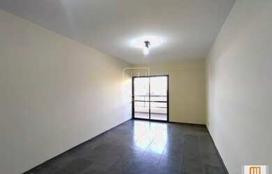 Imagem: O apartamento possui 4 Dormitórios, 1 Banheiro, 1 Vaga na garagem