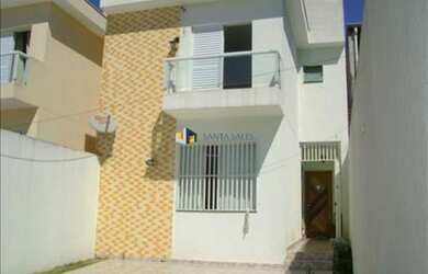 Imagem: A casa possui 3 Dormitórios, 2 Banheiros, 4 Vagas na garagem