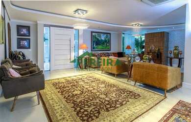 Imagem: A casa em condomínio possui 4 Dormitórios, 2 Banheiros, 5