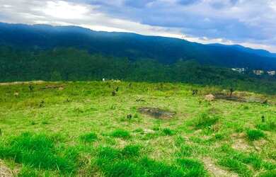 Imagem: O terreno possui 600m² de Área e está localizado em Centro