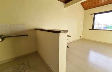 Imagem 10: Loja/escritorio em frente ao cartório em Manguinhos