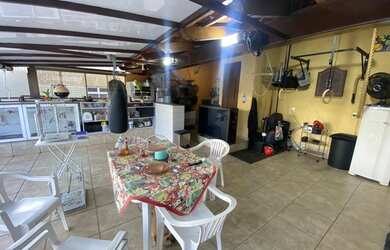 Imagem: O apartamento possui 3 Dormitórios, 3 Banheiros, 4 Vagas na