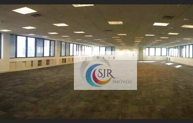 Imagem: O depósito possui 5 Vagas na garagem, 526m² de Área e está