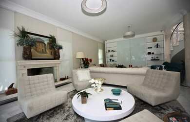 Imagem 12: Lindíssima casa no condomínio São Paulo II com 570 metros. Granja Viana