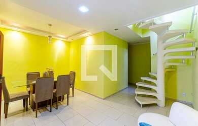 Imagem: A casa para alugar possui 2 Dormitórios, 3 Banheiros e 60m²