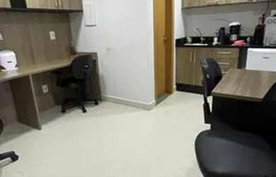 Imagem: O depósito possui 2 Vagas na garagem, 54m² de Área e está