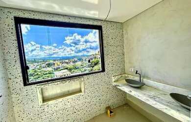 Imagem: A casa em condomínio possui 3 Dormitórios, 4 Banheiros, 4