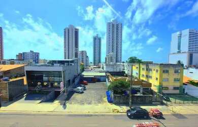 Imagem: O depósito possui 5 Vagas na garagem, 1.000m² de Área, Imóvel