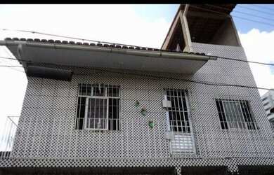 Imagem: A casa possui 2 Dormitórios, 1 Banheiro e está localizado