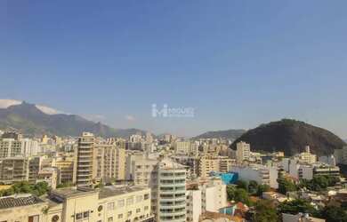 Imagem: O depósito possui 1 Vaga na garagem, 28m² de Área e está