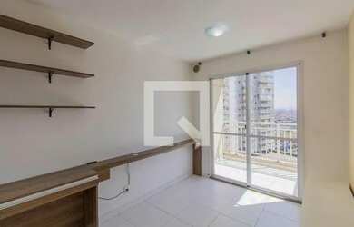 Imagem: O apartamento possui 1 Dormitório, 1 Banheiro, 1 Vaga na garagem