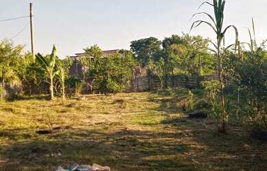 Imagem: A casa possui 1 Dormitório, 1 Banheiro, 4 Vagas na garagem