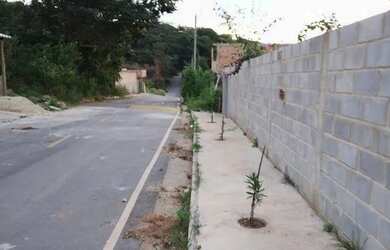 Imagem 11: Lote/Terreno para venda possui 360 metros quadrados