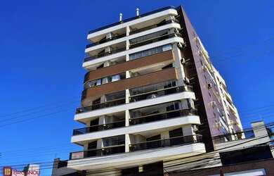 Imagem: O apartamento possui 3 Dormitórios, 2 Banheiros, 3 Vagas na