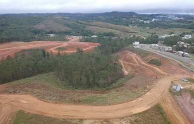 Imagem: O terreno possui 261m² de Área e está localizado em Cézar