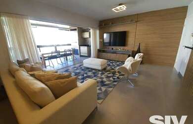 Imagem: O apartamento possui 5 Dormitórios, 1 Banheiro, 2 Vagas na